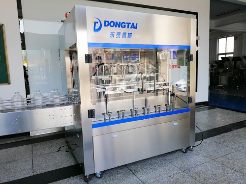 食用油灌裝機(jī)因細(xì)節(jié)而受歡迎，山東東泰為其助力