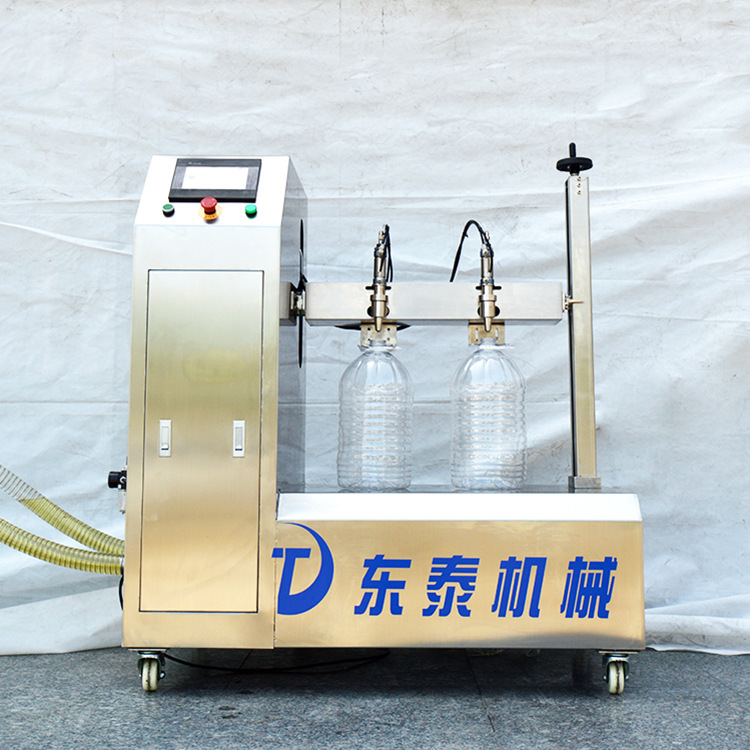 俱往矣，數(shù)風流人物，還看東泰半自動食用油灌裝機